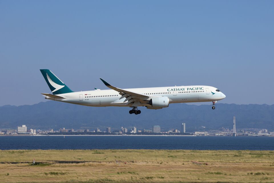 航空写真(フォト・画像)：キャセイパシフィック航空 Airbus A350