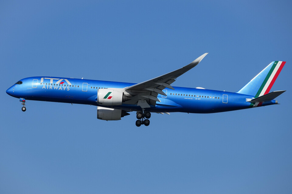 ヘルパ　ITA エアウェイズ　航空　A350-900 1/500 1:500 Herpa ITA Airways AIRBUS A350-900 Passenger Plane