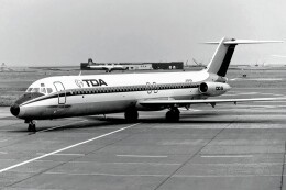 ダグラス DC-9 機内 客室 内装 壁 パネル ウィンドウガラス ダグラス DC-9 機内 客室 内装 壁 パネル ウィンドウガラス