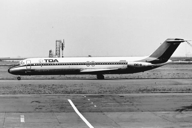 ダグラス DC-9 機内 客室 内装 壁 パネル ウィンドウガラス ダグラス DC-9 機内 客室 内装 壁 パネル ウィンドウガラス