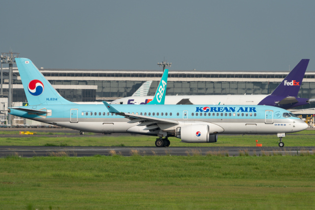 @商品@日本航空A350-1000 1/400特別塗装ジェット A350-1000導入記念」特別塗装機 日本航空 (A350-1000 | JA01WJ