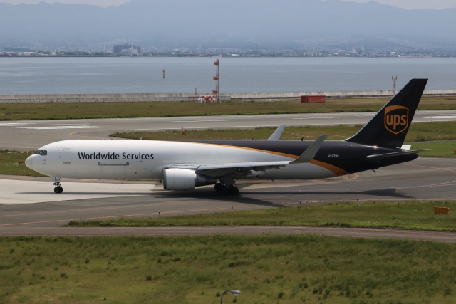 ビーマン・バングラデシュ航空 ボーイング777-300 運航・就航