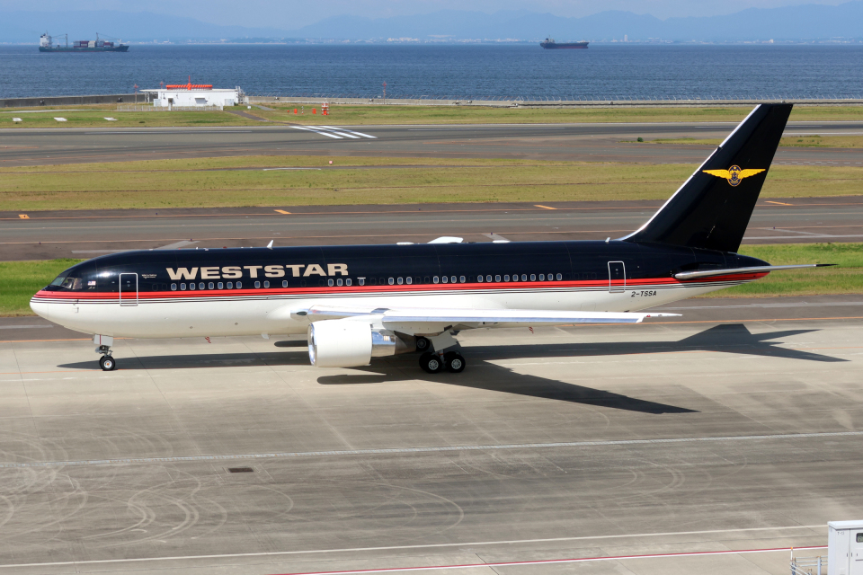 UTA  767-200　フランス航空　ウエストモデル　カウンターディスプレー 616FwnARwIL._UF894,1000_QL80_.jpg