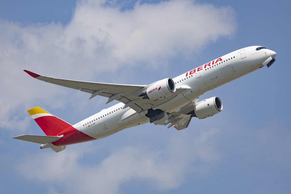 値下げ中　 イベリア航空Airbus350-900 maxresdefault.jpg