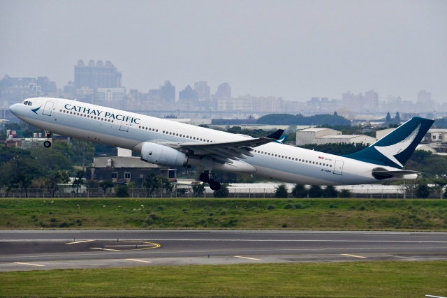 キャセイパシフィック航空 機材一覧 エアバスA330-300 | FlyTeam