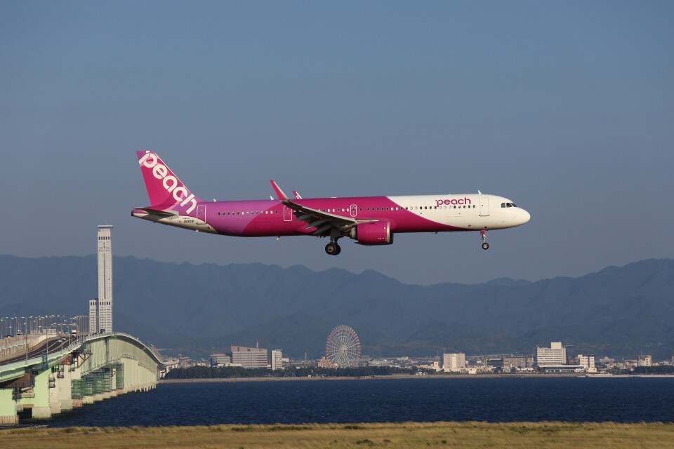 Peach ピーチ A321neo 1/200｜JA901P 非売品・新商品情報】1/200 A321NEO ピーチPeach Aviation J