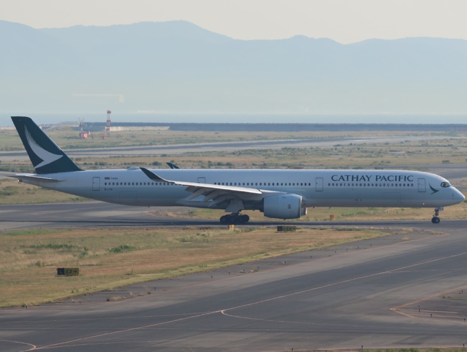 航空写真(フォト・画像)：キャセイパシフィック航空 Airbus A350