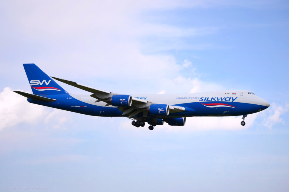 シルクウェイ・ウェスト・エアラインズ Boeing 747-8 VQ-BWY
