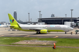 planetさんが、成田国際空港で撮影したジンエアー 737-8Q8の航空フォト（飛行機 写真・画像）