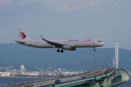 なかもとさんが、関西国際空港で撮影した中国東方航空 A321-251NXの航空フォト（飛行機 写真・画像）