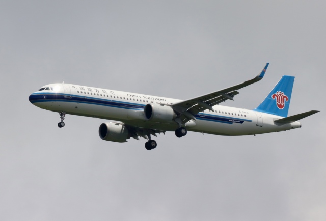 スターアライアンス」特別塗装機 アシアナ航空 (A321 | HL7730