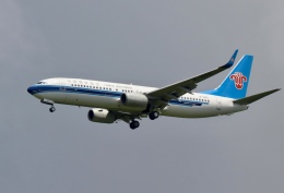 ひこ金太郎さんが、成田国際空港で撮影した中国南方航空 737-86Nの航空フォト（飛行機 写真・画像）