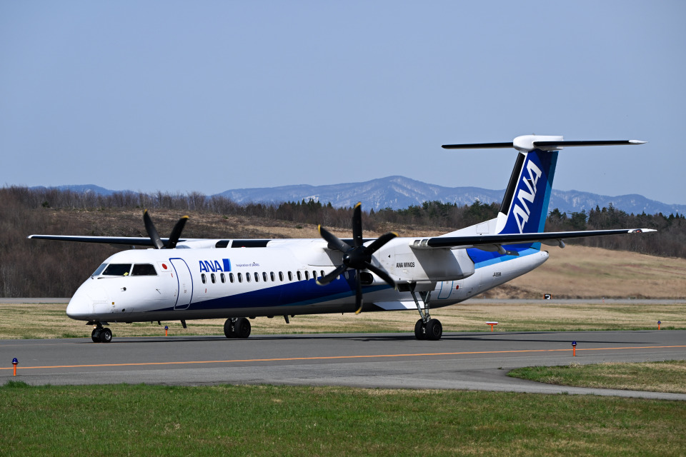 ANAウイングス Bombardier DHC-8-400 JA858A 秋田空港 航空