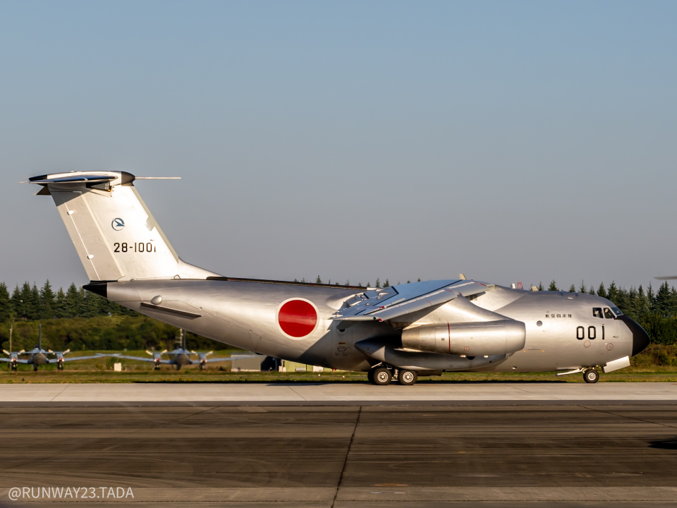 航空自衛隊?
天翔
S式後期５型アマガケ 国際貿易 F-2A 航空自衛隊 第8飛行隊 築城基地 #43-8530 1/72