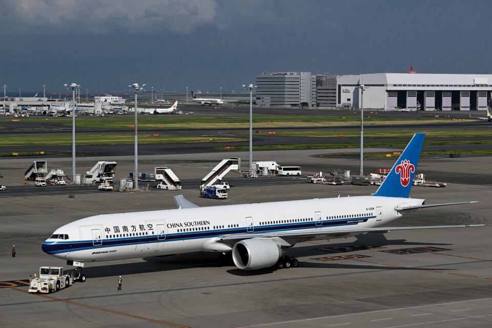 中国南方航空 Boeing 777-300 B-20DM 羽田空港 航空フォト | by