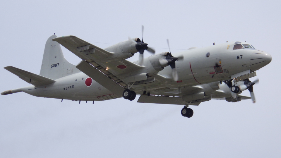 飛行機雲ページ ☆金木・研☆ 海上自衛隊 Kawasaki P-3C Orion 5087 厚木飛行場 航空フォト