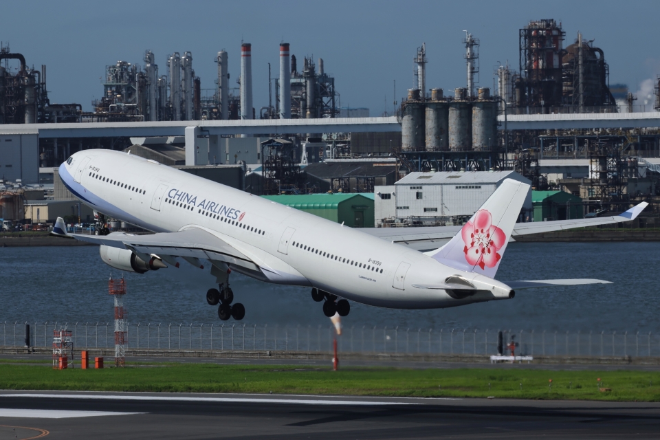 CHINA AIRLINES A330-300 雲門舞集 特別塗装 AV4061 Phoenix A330-300 チャイナ・エアライン（中華航空） 特別塗装