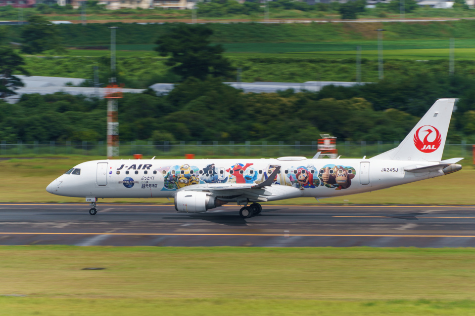 航空機・ヘリコプター J-AIR EMBRAER190 Amazon | JC Wings 1:400 EW4190003 J-Air Embraer ERJ-190STD