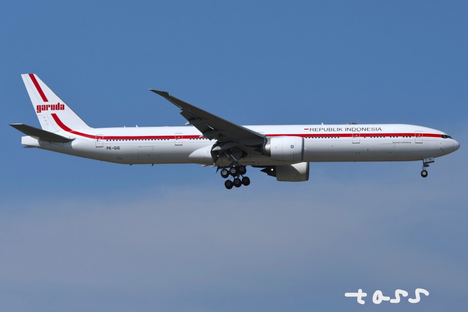 ガルーダ・インドネシア航空 Boeing 777-300 PK-GIG 成田国際
