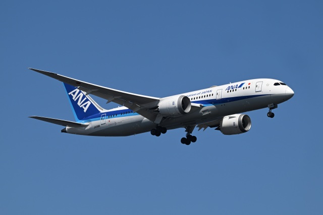 超レア❣️ルフトハンザ B747-8\"60周年記念レトロ\"塗装機❣️ ルフトハンザの創立60周年記念のレトロ塗装機(D-ABYT)をやっと撮影！