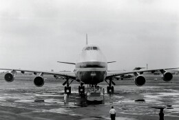 メルシーボクーさんが、名古屋飛行場で撮影した日本航空 747SR-46の航空フォト（飛行機 写真・画像）