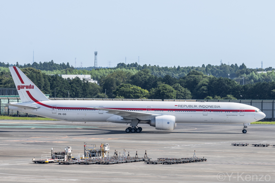 ガルーダインドネシア航空Boeing777-300ER ガルーダ・インドネシア航空 Boeing 777-300 PK-GIK 羽田空港