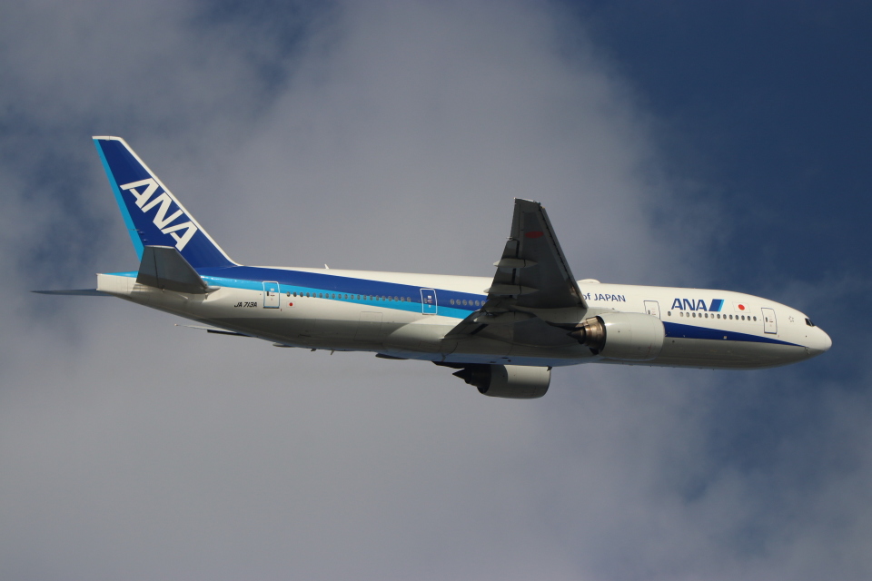 航空機・ヘリコプター ANA B777-200ER JA713A ANA B777-200ER JA713A 航空機・ヘリコプター