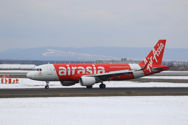 airasia japan A320-200 エアアジアジャパン JA02AJ JA02AJ AirAsia Japan Airbus A320-216 Photo by Wong Chi-Lam