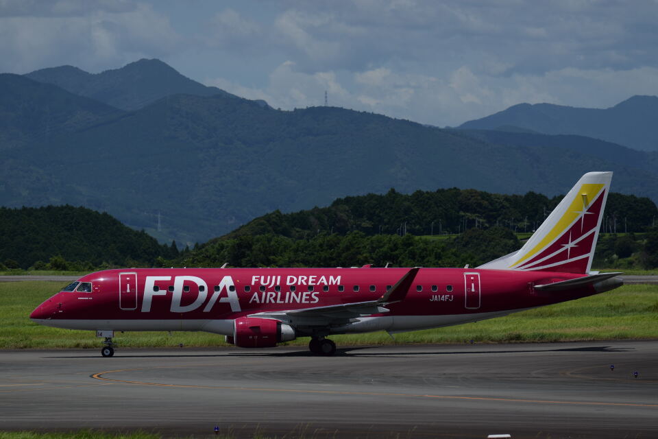 フジドリームエアラインズ Embraer 175 JA14FJ 静岡空港 航空