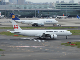 8ss3さんが、羽田空港で撮影した日本航空 777-246/ERの航空フォト（飛行機 写真・画像）
