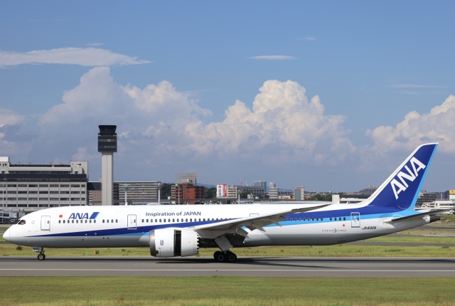 キャセイパシフィック航空 200分の1 香港特別塗装 新旧塗装のキャセイパシフィック航空の機体 | MGT Greenjet