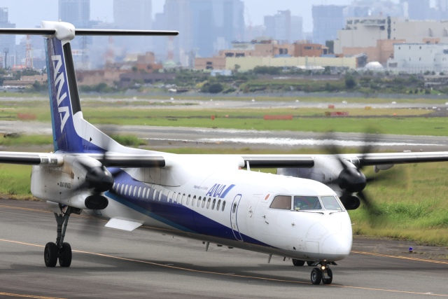 ボンバルディア DHC-8-400 パイロット用オペレーションマニュアル3／機長 全日空商事 DHC-8-400 Bombardier ANA WINGS JA846A DH28020