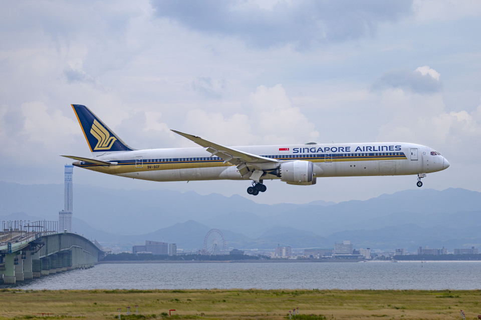 SINGAPORE AIRLINES 787-10 シンガポール航空 ph Singapore Airlines Boeing 787-10 Business Class Review