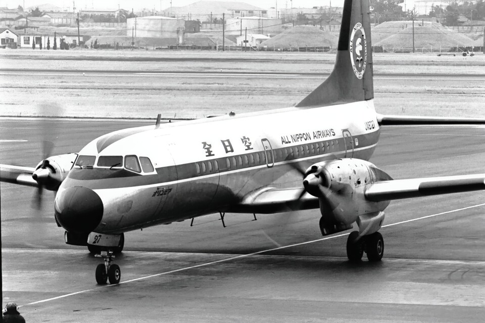 全日空 NAMC YS-11 JA8727 名古屋飛行場 航空フォト | by