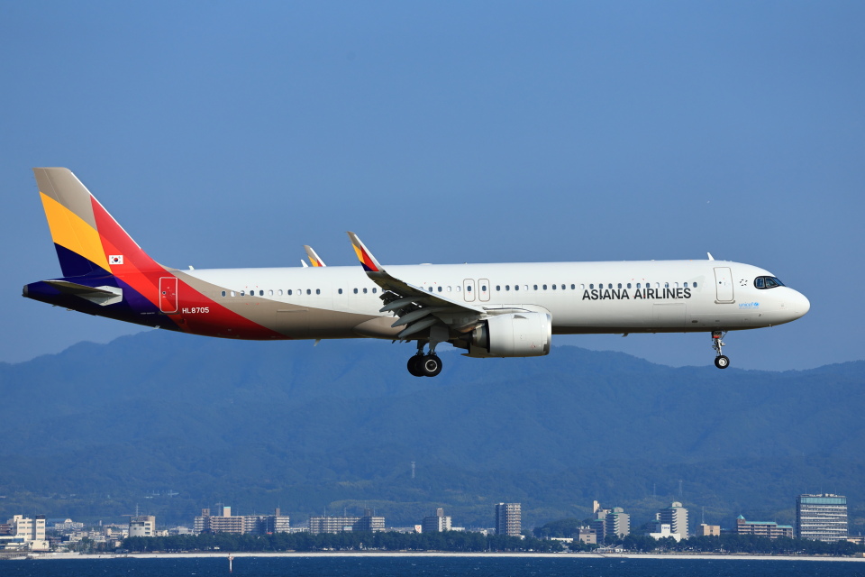 ASIANA AIRLINES A321neo アシアナ航空 エアバス アシアナ航空 Airbus A321neo HL8705 関西国際空港 航空フォト