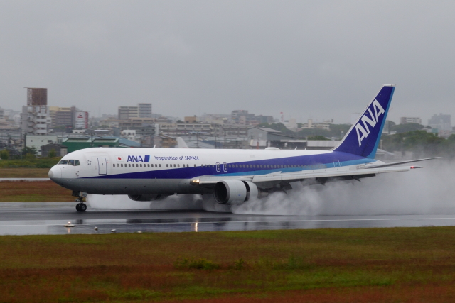 中国国際航空 B777-300 特別塗装機 中国国際航空 B777-300 特別塗装機 - メルカリ