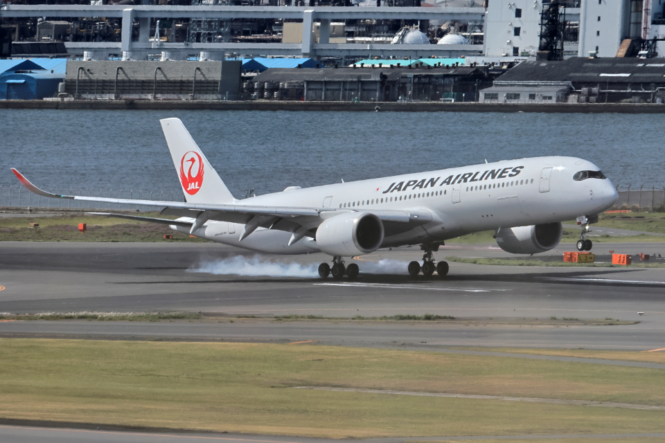 日本航空 Airbus A350-900 JA10XJ 羽田空港 航空フォト | by