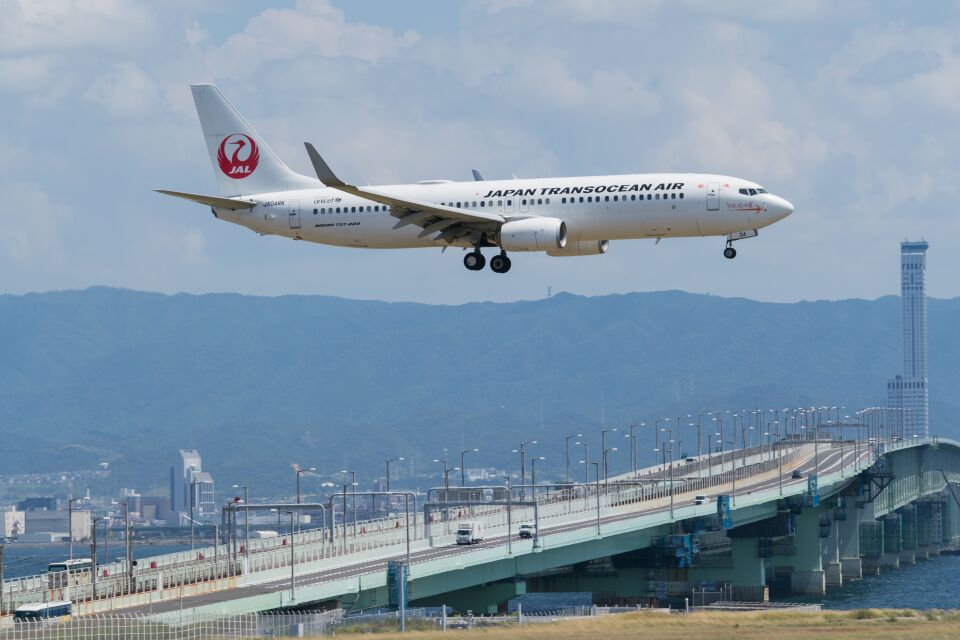 日本トランスオーシャン航空 Boeing 737-800 JA04RK 関西国際