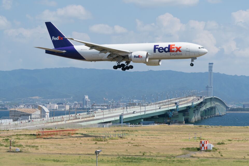 フェデックス・エクスプレス Boeing 777-200 N846FD 関西国際