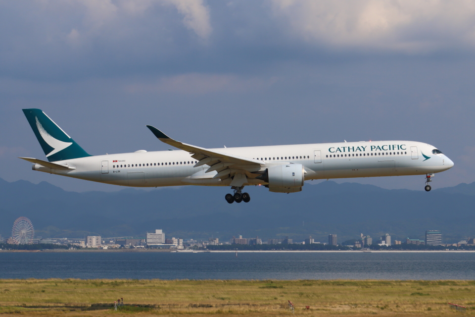 航空写真(フォト・画像)：キャセイパシフィック航空 Airbus A350