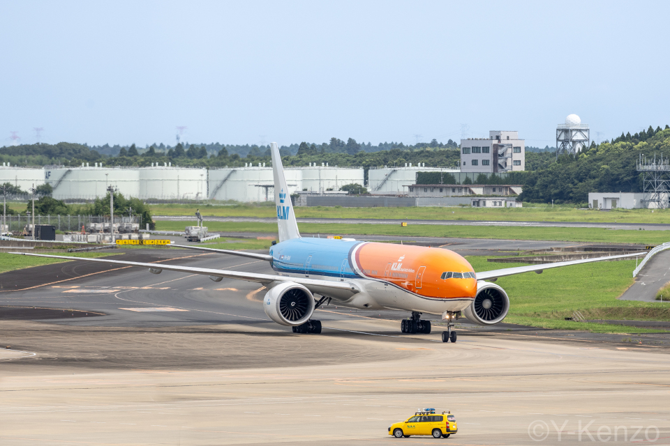 KLMオランダ航空 Boeing 777-300 PH-BVA 成田国際空港 航空