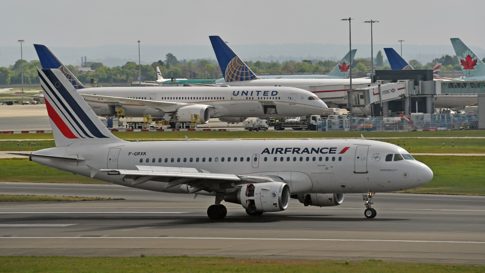 エールフランス航空 Airbus A319 F-GRXK ロンドン・ヒースロー