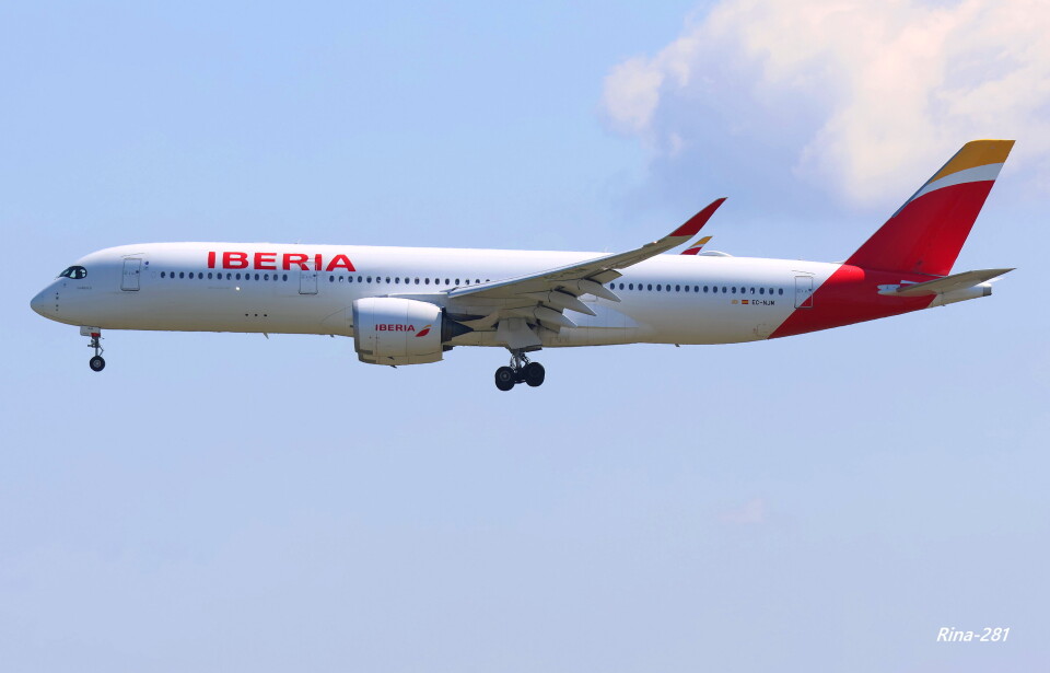 イベリア航空 Airbus A350-900 EC-NJM 成田国際空港 航空フォト