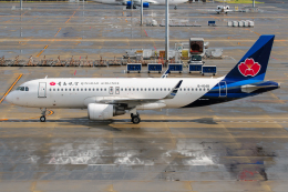 中国東方航空 Airbus A320neo B-326Z 中部国際空港 航空フォト