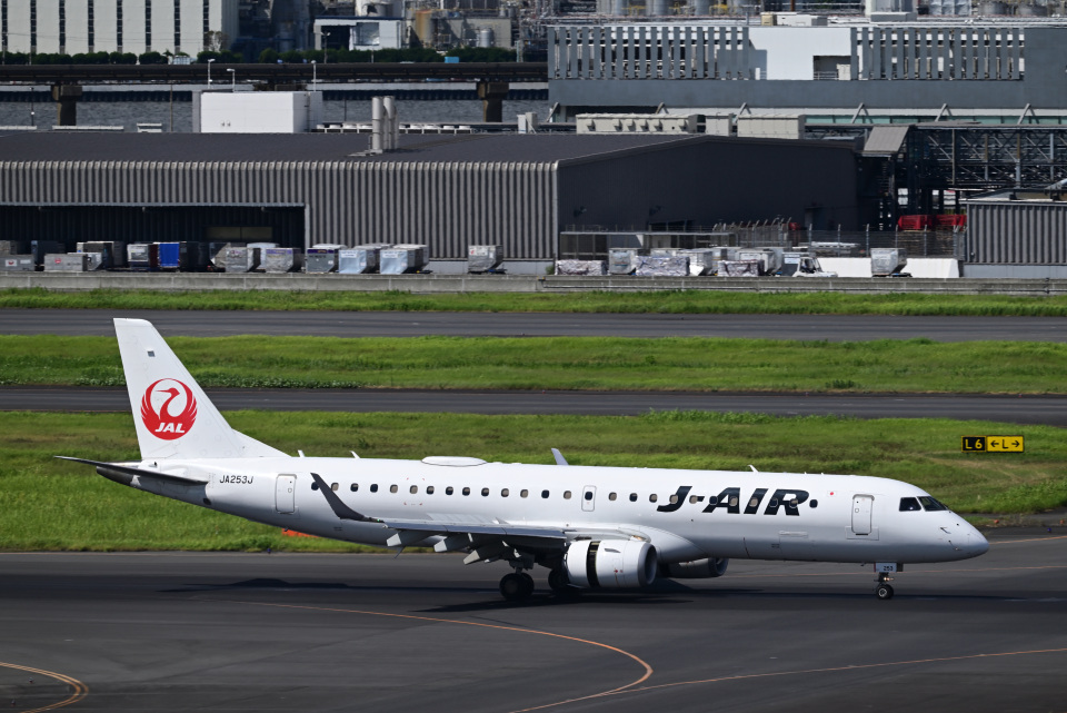 航空機・ヘリコプター J-AIR EMBRAER190 418K7c9ezcL._AC_SY200_QL15_.jpg