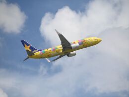 ピカチュウジェットBC 1号機」特別塗装機 スカイマーク (737-800