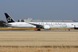 スターアライアンス」特別塗装機 エバー航空 (787-10 | B-17812