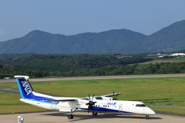 sky a-40 ボンバーディア　ダッシュ デ ハビランド カナダ Q400 世界の旅客機図鑑