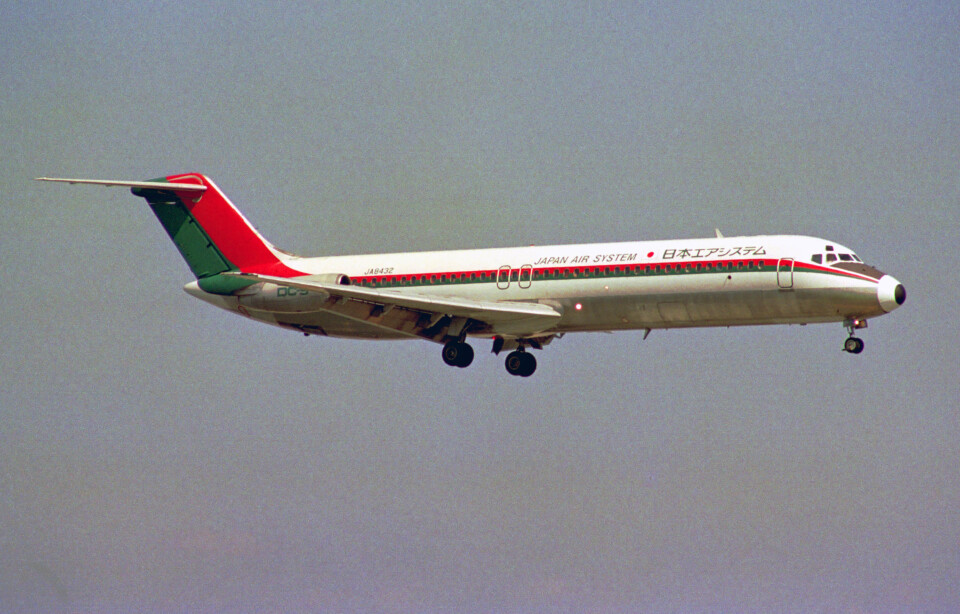 JAS　日本エアシステム　1/200　DC-9-41　JA8439 JAS 日本エアシステム 1/200 DC-9-41 JA8439 - メルカリ