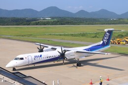 ボンバルディア DHC-8-400 パイロット用オペレーションマニュアル3／機長 ANA 全日空 ボンバルディア DHC-8-400 冬季パイロット用チェック